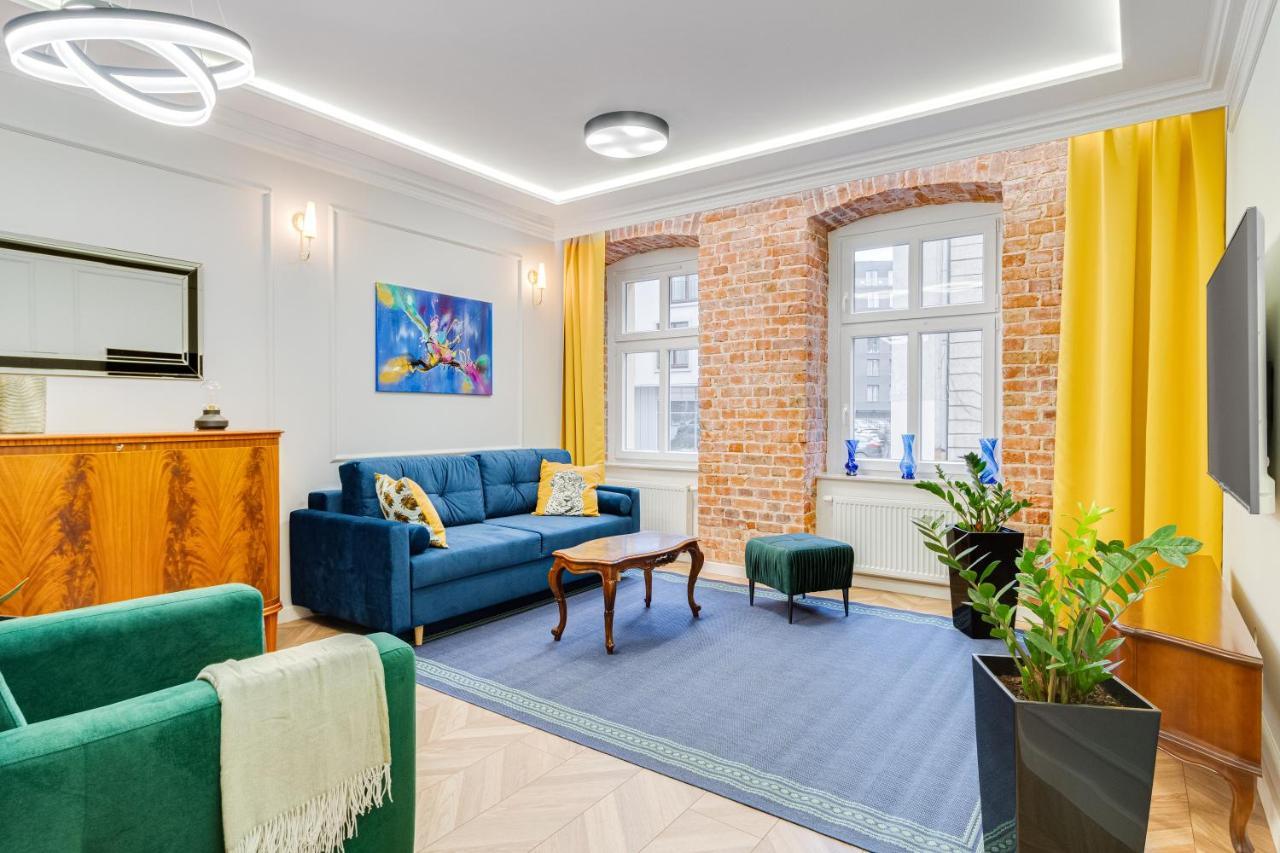 Pleasant Apart ~ 700M Main Square - Self Check-In 24H - Wroclaw, Wroclaw